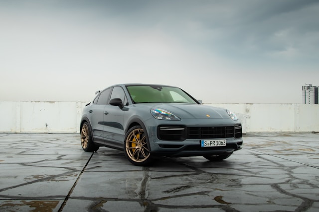 2024 Porsche Cayenne GTS
